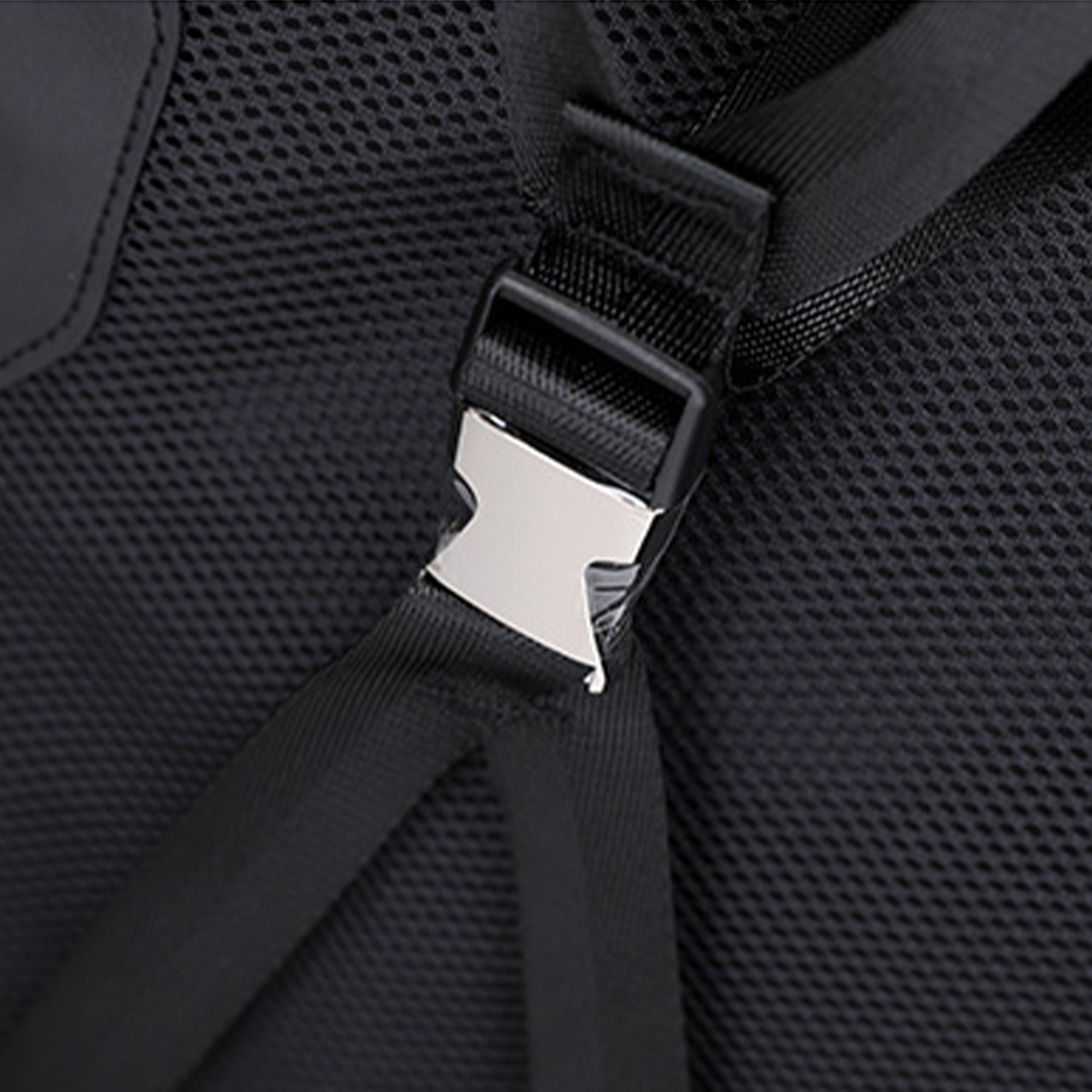 Carbon X 2.0: Carbon Fiber Suitcase Limited Edition Noir