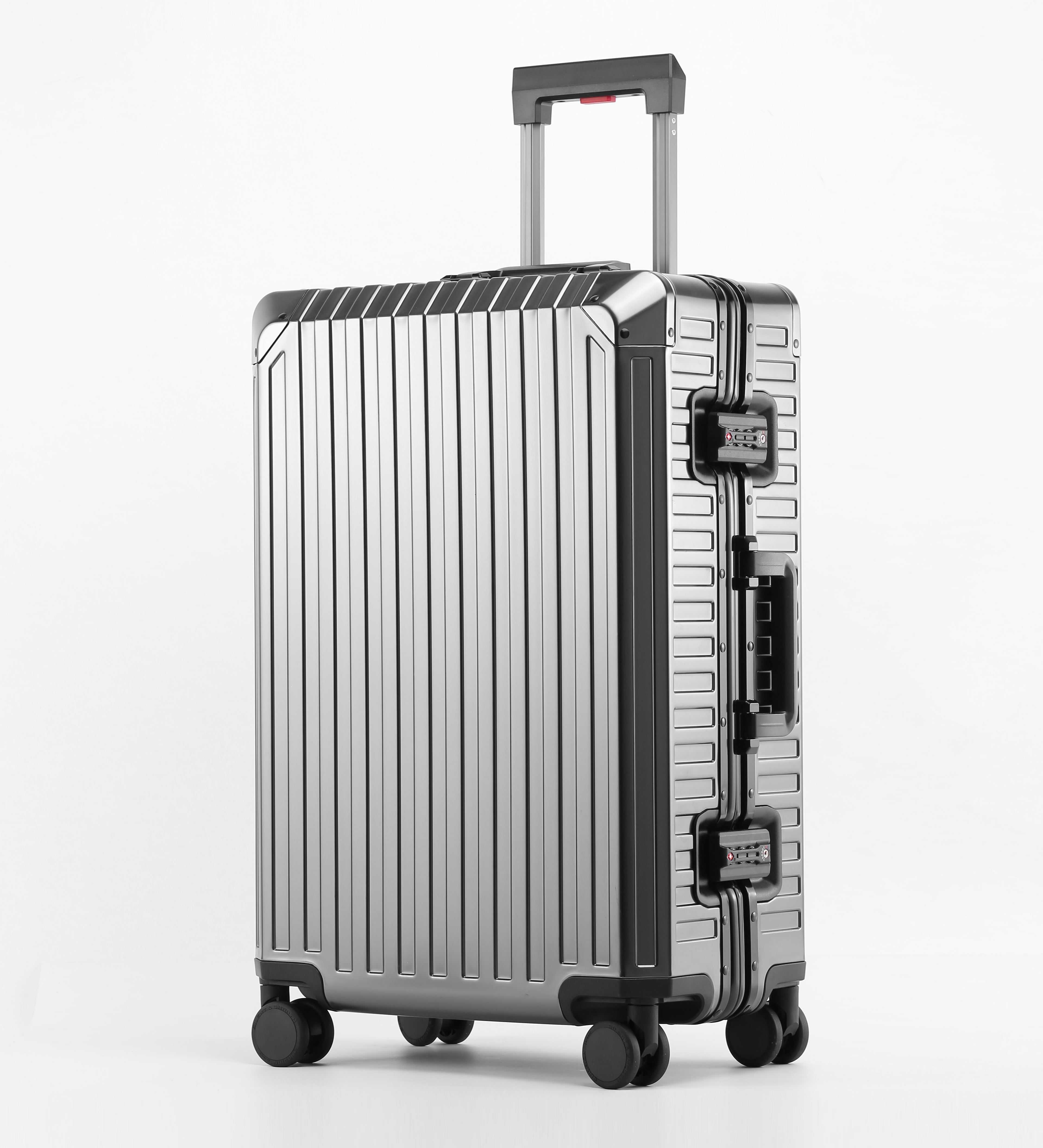 International Carry-On: Aluminum Edition Silver