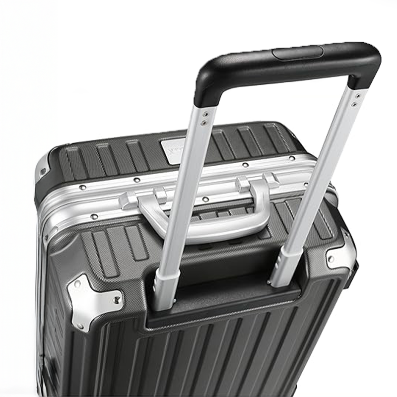 Valise AERON en polycarbonate et aluminium mélangés